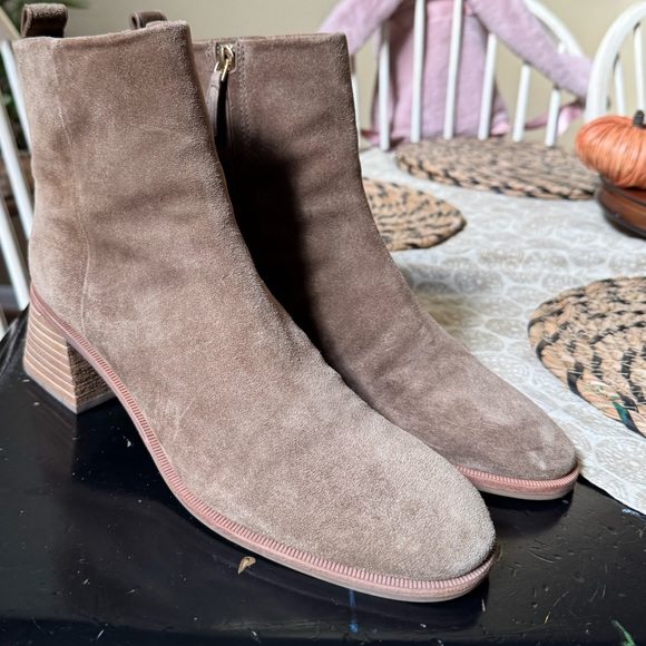 Tory Burch Casual 60mm Zip Up Bootie Size 9.5 - Picture 7 of 11